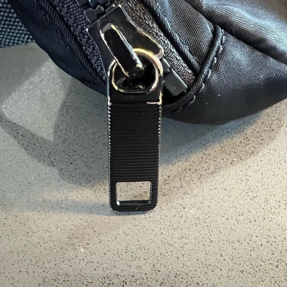 Lululemon everywhere belt bag 1L black - Picture 6 of 10